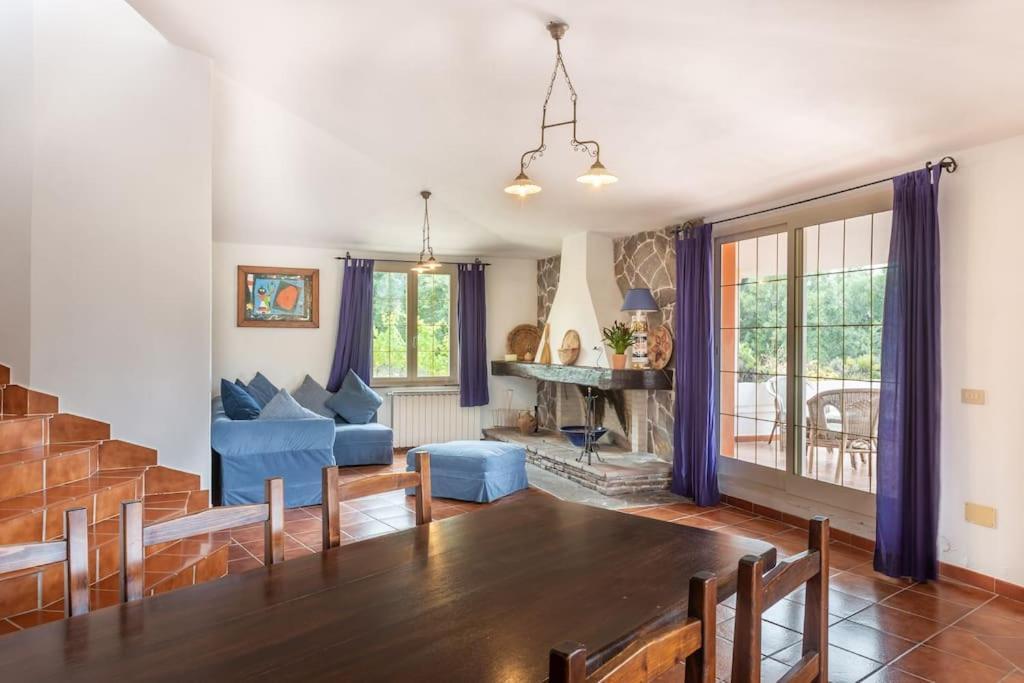 Villa Vacanze Bosa マゴマーダス エクステリア 写真